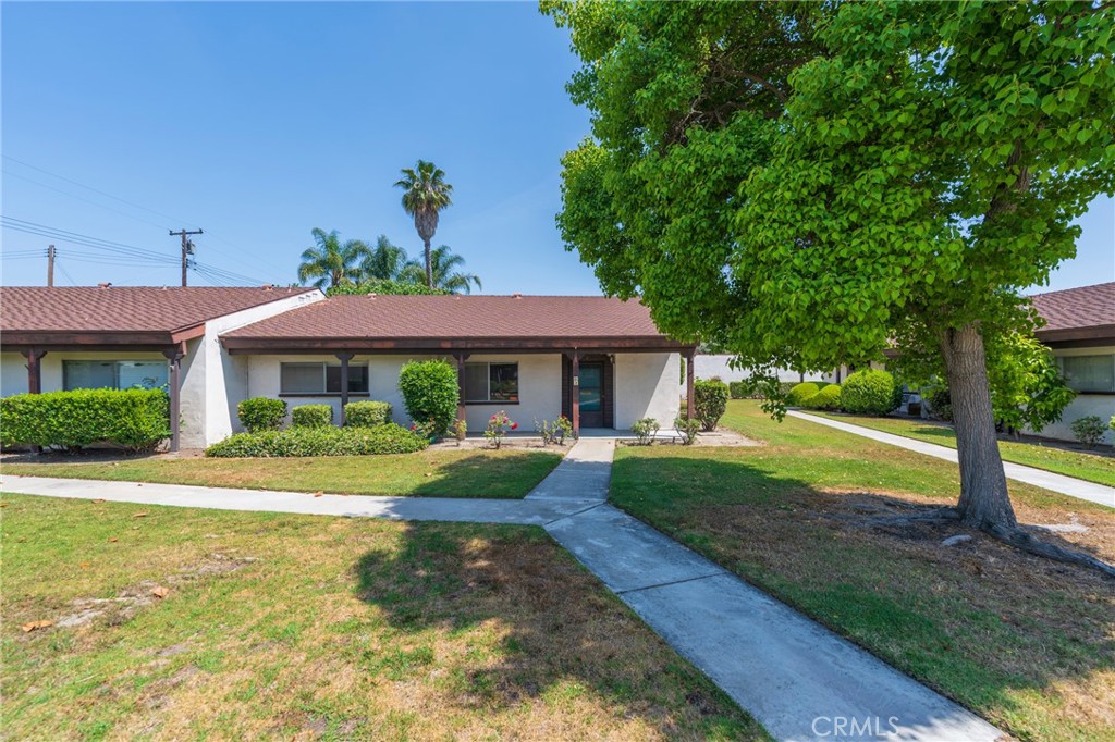 2011 W Katella Avenue 61, Anaheim CA 92804 - photo 1