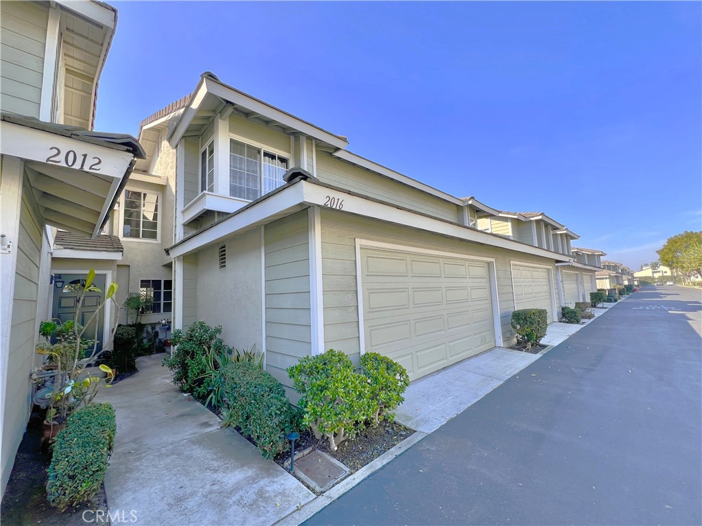 2016 W Hastings Way 47, Anaheim CA 92801 - photo 1