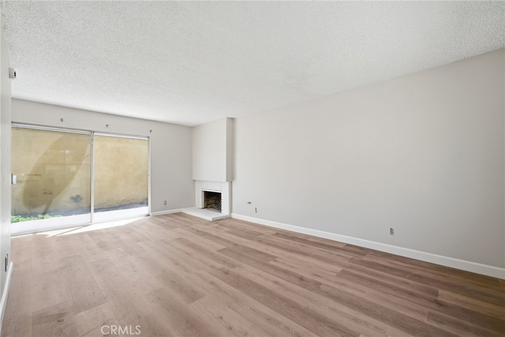 202 E Clifton 3, Anaheim CA 92805 - photo 1