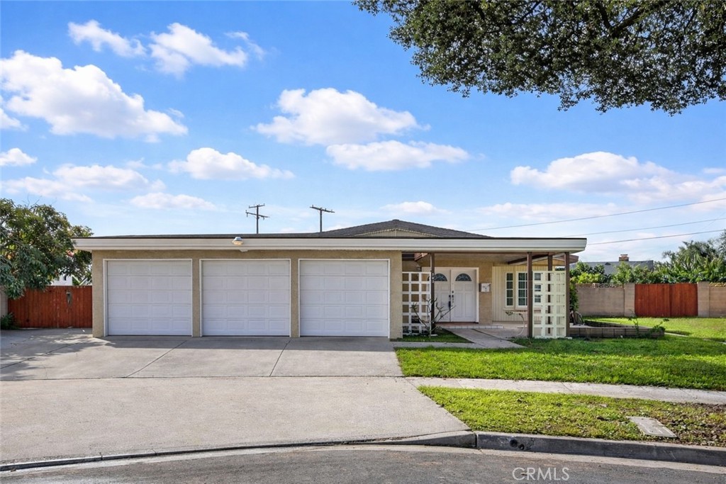 203 N Royal Place, Anaheim CA 92806 - photo 1