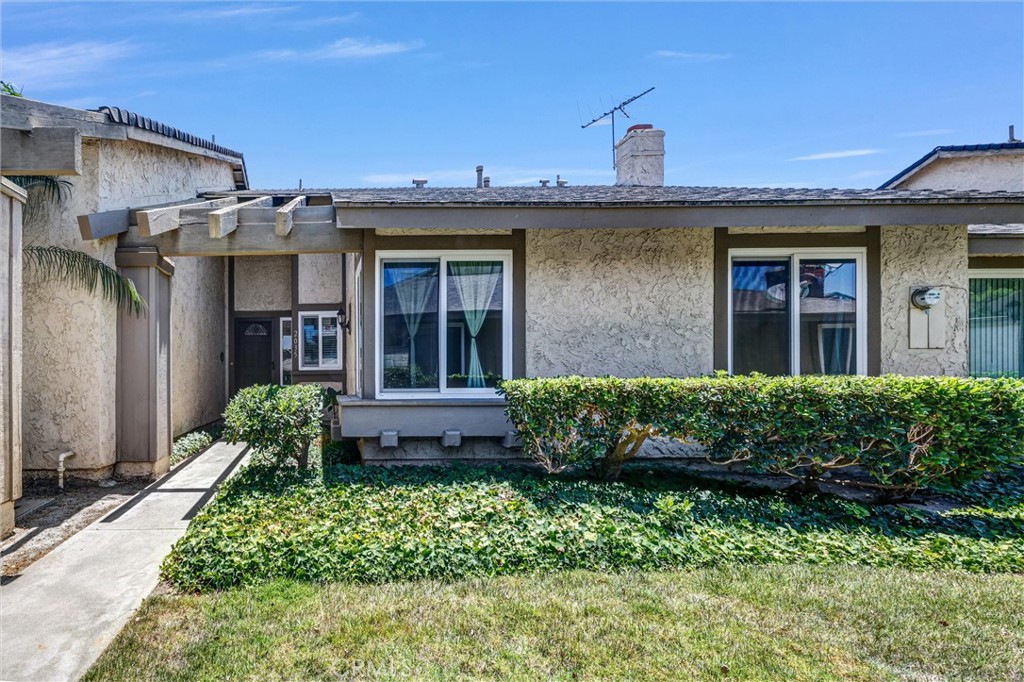 Front Entrance - 2035 E Blackwood, Anaheim CA 92806 - photo 1