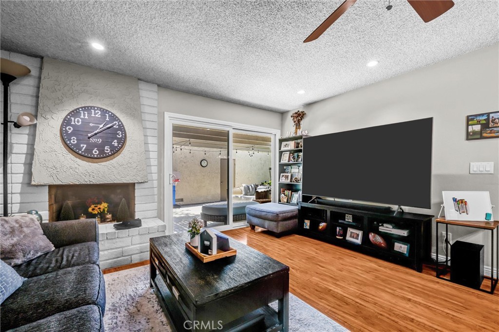 Living Room - 2035 E Blackwood, Anaheim CA 92806 - photo 7
