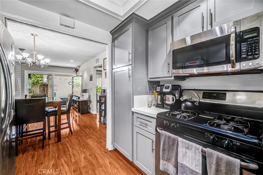 Kitchen - 2035 E Blackwood, Anaheim CA 92806 - photo 14