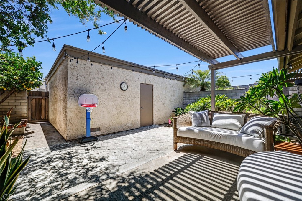 Back Yard - 2035 E Blackwood, Anaheim CA 92806 - photo 26