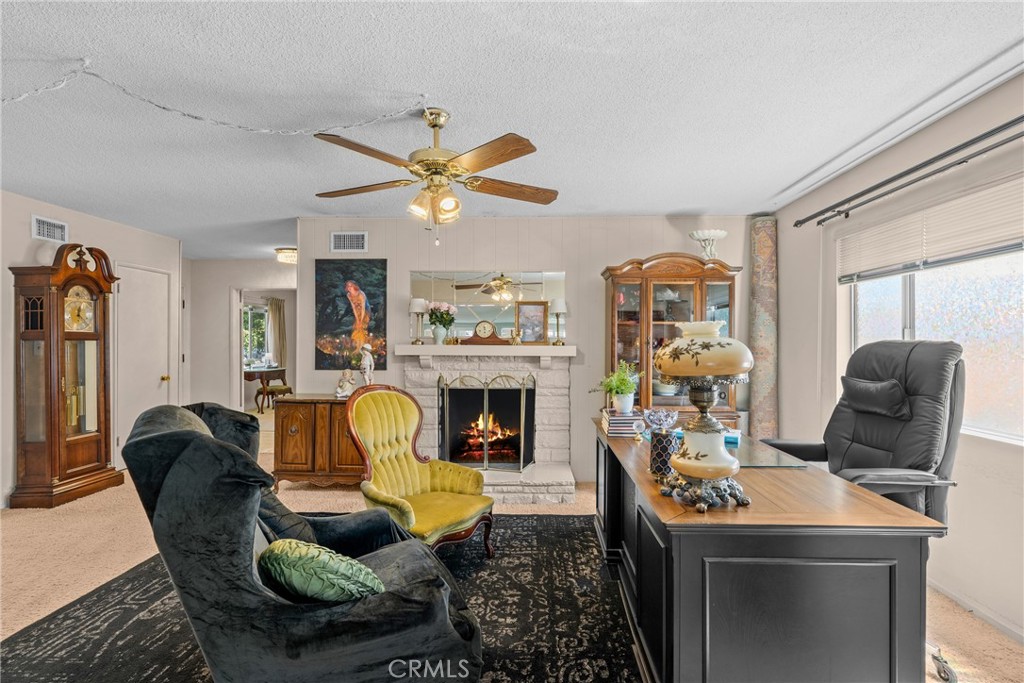 2040 W Embassy Ave, Anaheim CA 92804 - photo 4