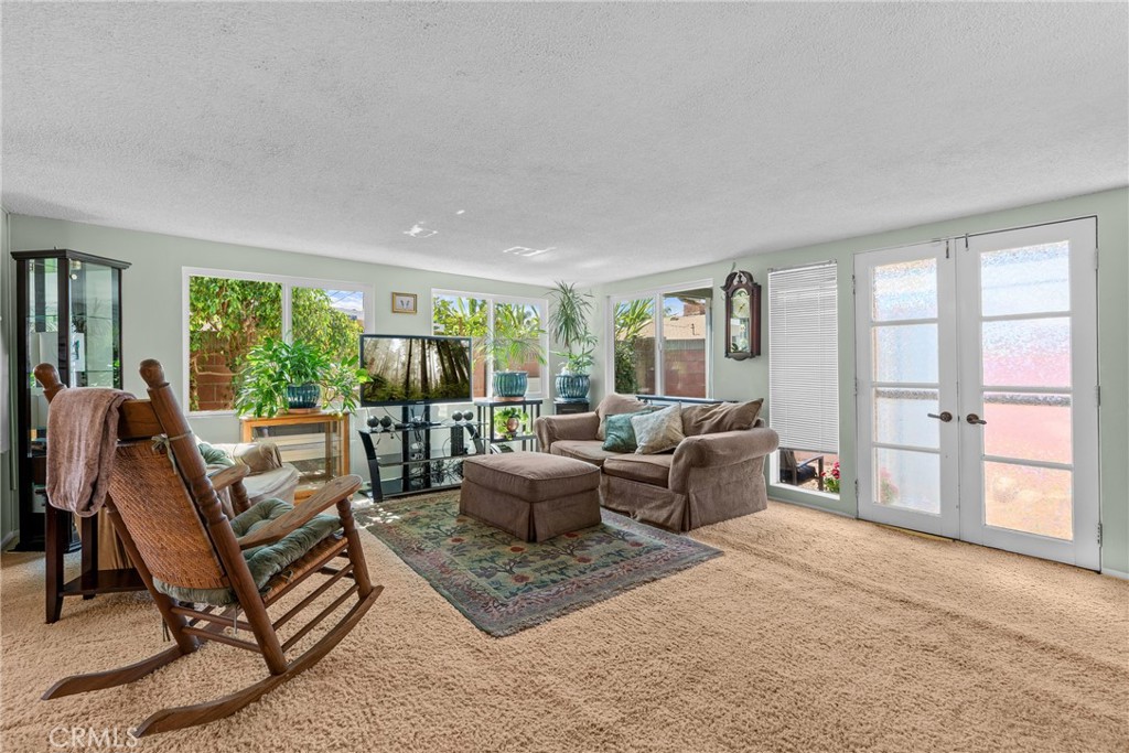 2040 W Embassy Ave, Anaheim CA 92804 - photo 8