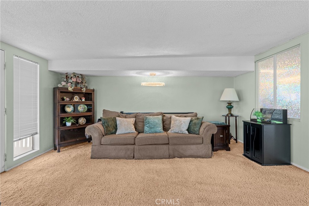2040 W Embassy Ave, Anaheim CA 92804 - photo 9