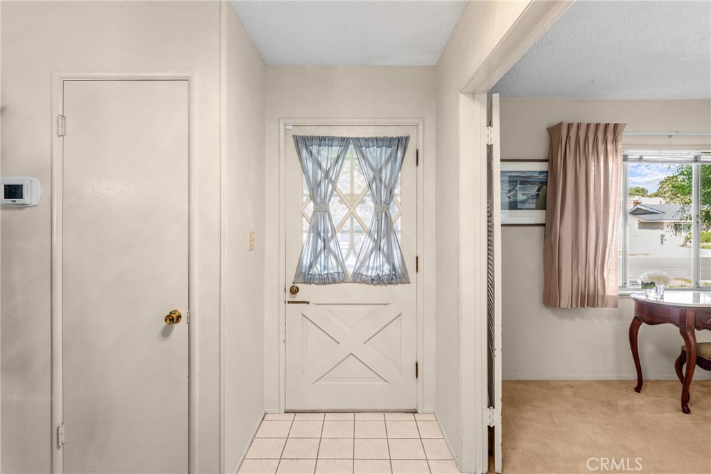 2040 W Embassy Ave, Anaheim CA 92804 - photo 15