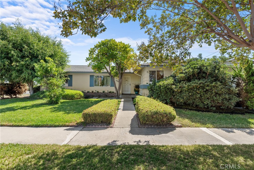 2040 W Embassy Ave, Anaheim CA 92804 - photo 25