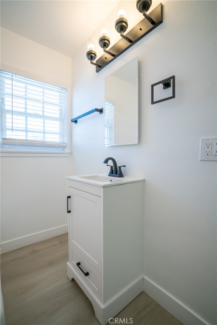 208 S Illinois, Anaheim CA 92805 - photo 11