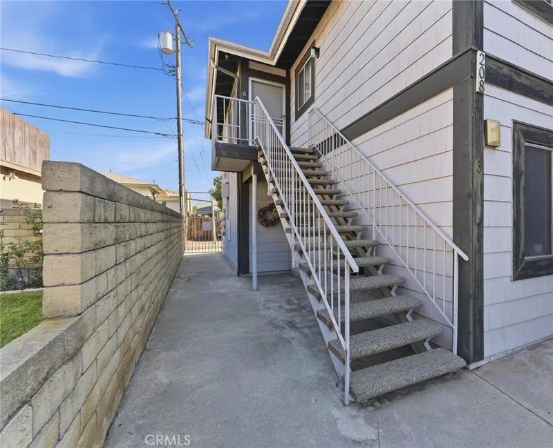208 S West, Anaheim, CA 92805