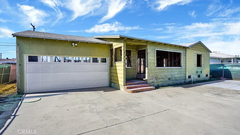 209 N Dahlia Drive, Anaheim, CA 92801