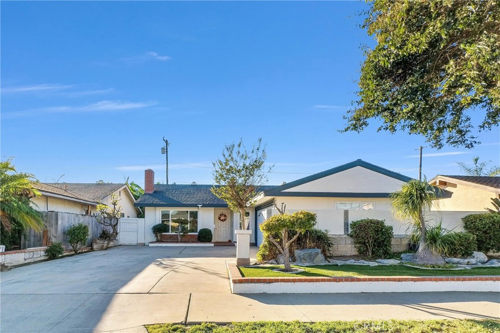 209 S Empire Street, Anaheim CA 92804 - photo 1