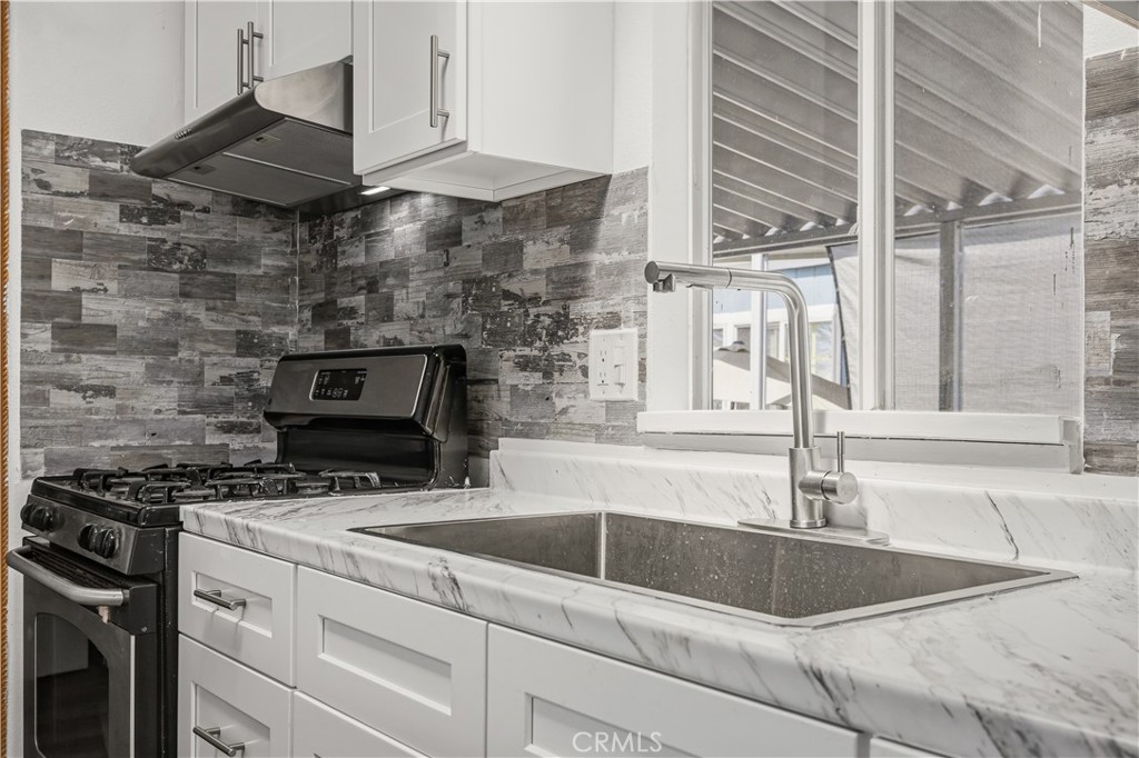 211 S Beach 119, Anaheim CA 92804 - photo 15