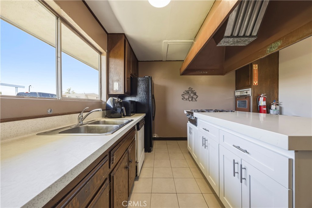 211 S Beach 119, Anaheim CA 92804 - photo 29