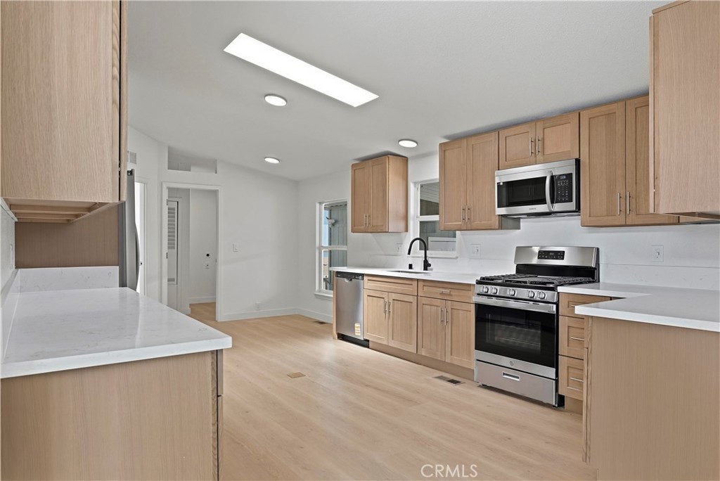 211 S Beach 52, Anaheim CA 92804 - photo 1