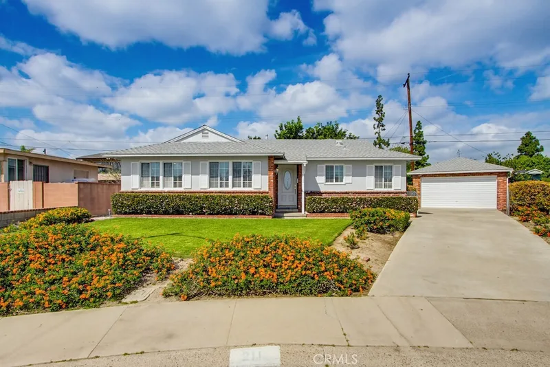 211 S Date E, Anaheim, CA 92805