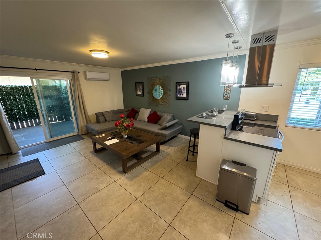 2 story - no neighbors above or below. Huge 1 bedroom, 1.5 bath with upgrades, Refrigerator, Washer/Dryer/Microwave incl - 2121 S Camino St, Anaheim CA 92802 - photo 1