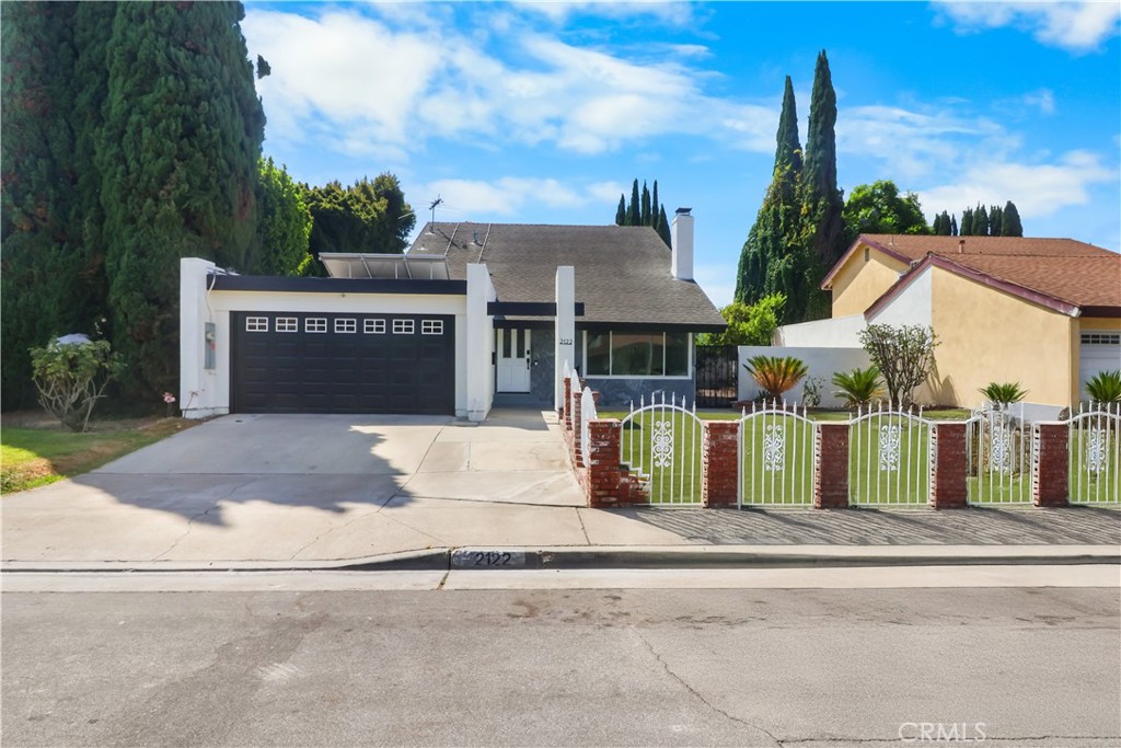 2122 W Chalet, Anaheim CA 92804 - photo 1