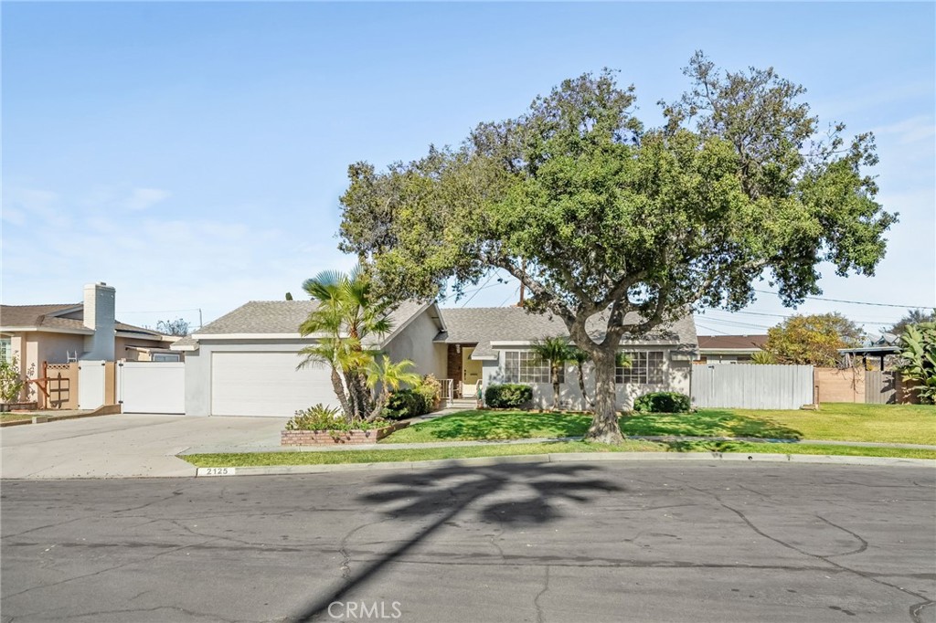 2125 W Valley Place, Anaheim CA 92804 - photo 1