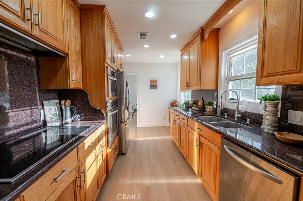 Kitchen - 2129 W Cerritos, Anaheim CA 92804 - photo 9