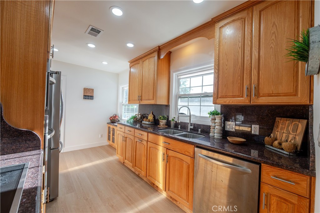 Kitchen - 2129 W Cerritos, Anaheim CA 92804 - photo 10