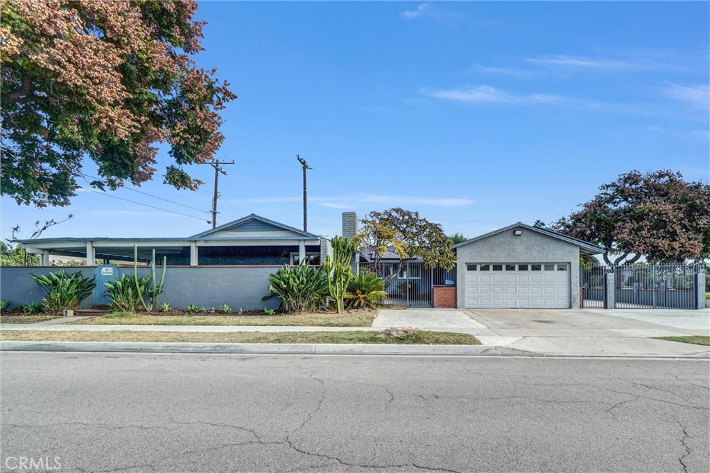 2131 W Niobe Ave, Anaheim is on a large corner lot - 2131 W Niobe Avenue, Anaheim CA 92804 - photo 1