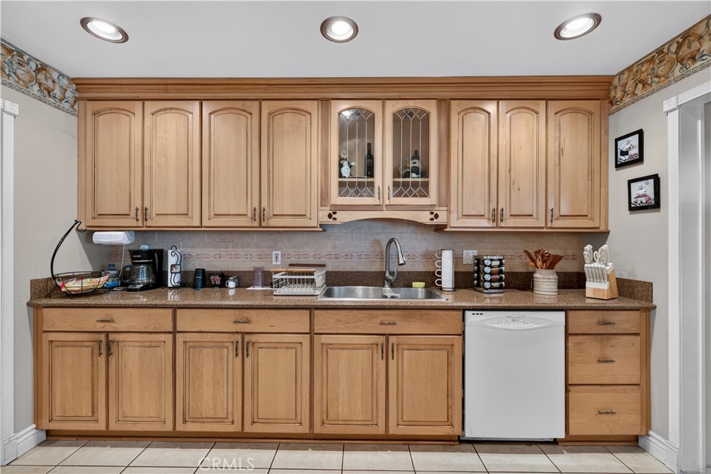 216 N Coolidge Avenue, Anaheim CA 92801 - photo 10