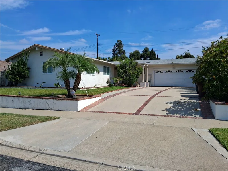 216 N Kennebec Drive, Anaheim, CA 92807