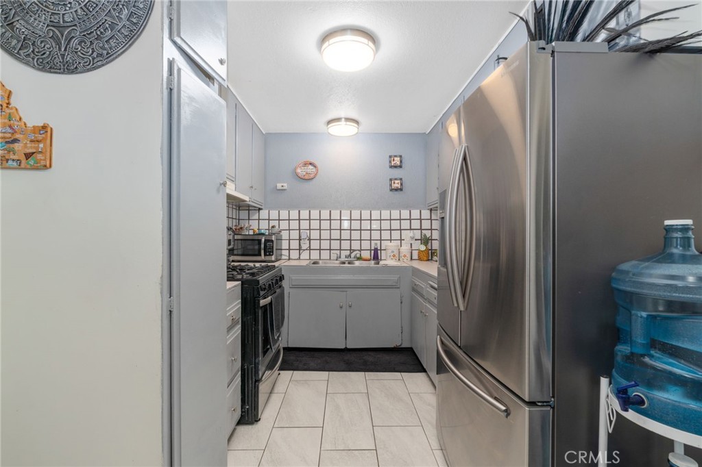2166 W Alameda, Anaheim CA 92801 - photo 16