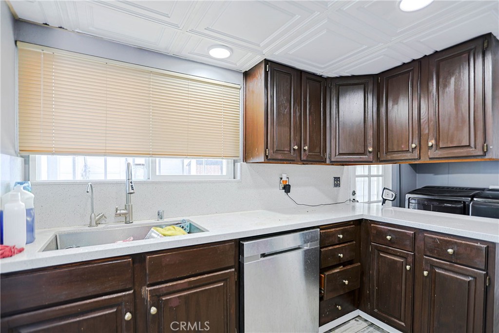 2186 W Huntington, Anaheim CA 92801 - photo 9