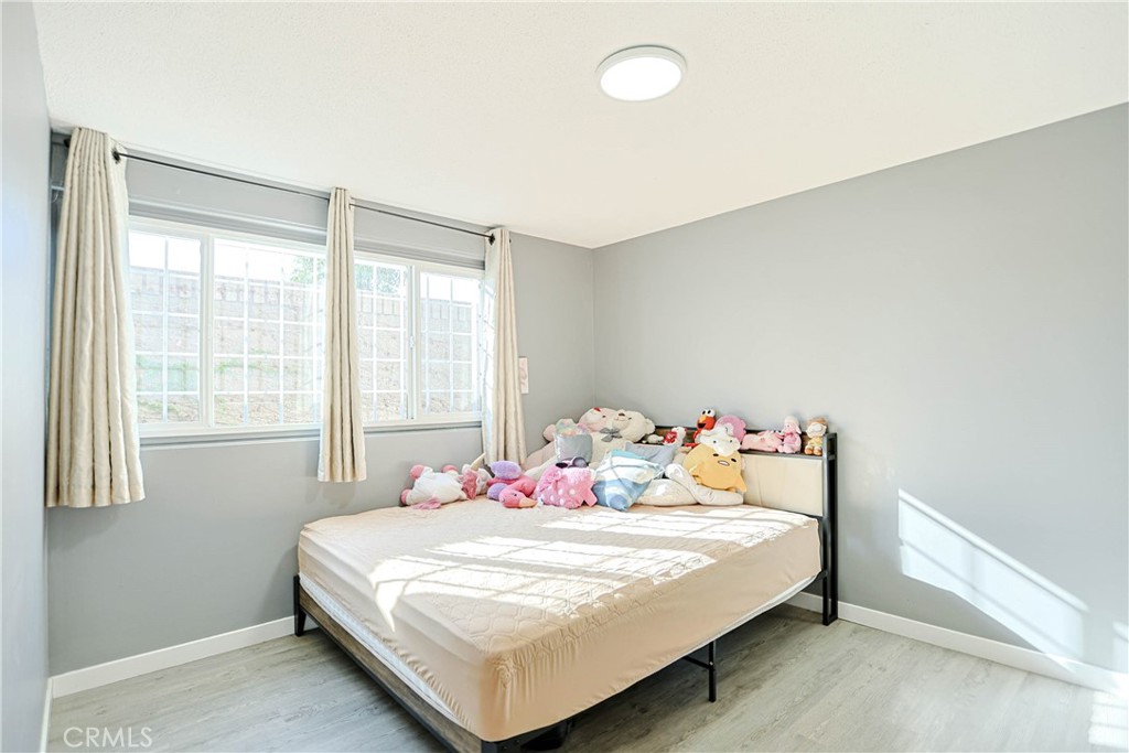 2186 W Huntington, Anaheim CA 92801 - photo 11