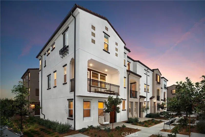 2209 W Orange 16, Anaheim, CA 92804