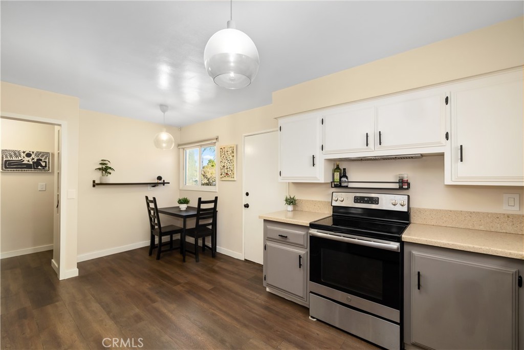 Kitchen - 2211 E Romneya Drive, Anaheim CA 92806 - photo 13