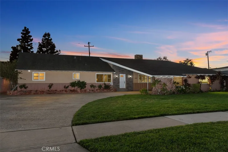 2249 S Della Lane, Anaheim, CA 92802