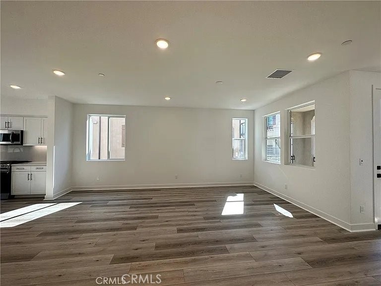 2317 W Broadway 41, Anaheim CA 92804 - photo 1