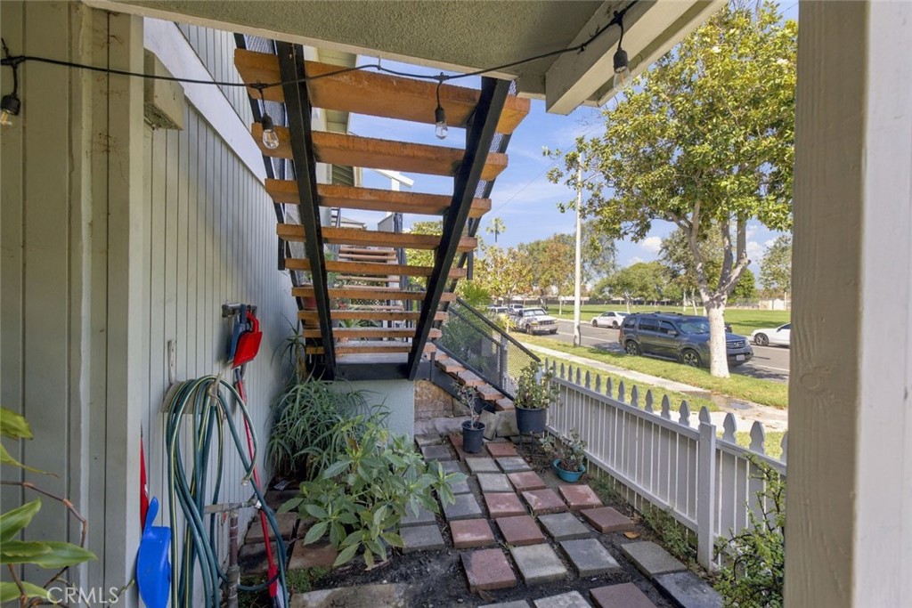 2318 W Greenacre, Anaheim CA 92801 - photo 5