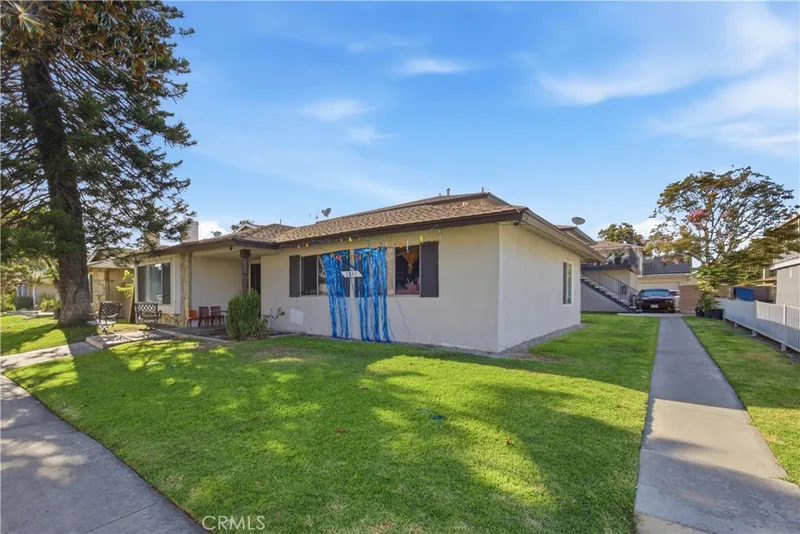 2337 E Omega Avenue, Anaheim