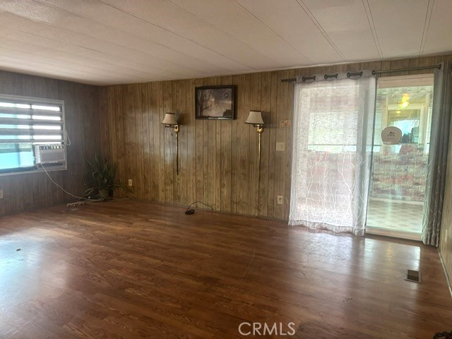 235 S S. Beach Boulevard 54, Anaheim CA 92804 - photo 5