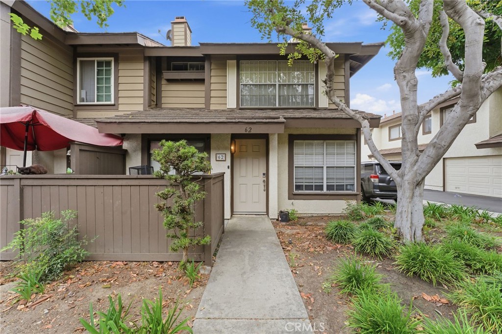 Entrance / Corner unit / - 2361 S Cutty, Anaheim CA 92802 - photo 1