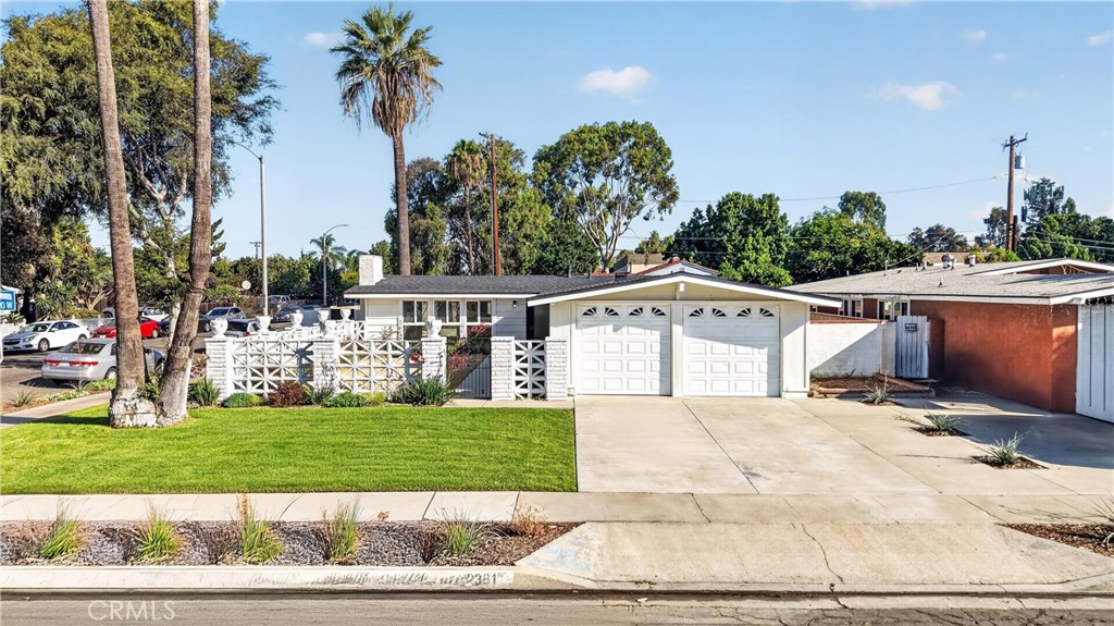 2381 W Transit, Anaheim CA 92804 - photo 3
