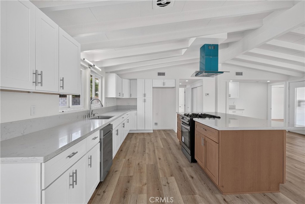 2381 W Transit, Anaheim CA 92804 - photo 17