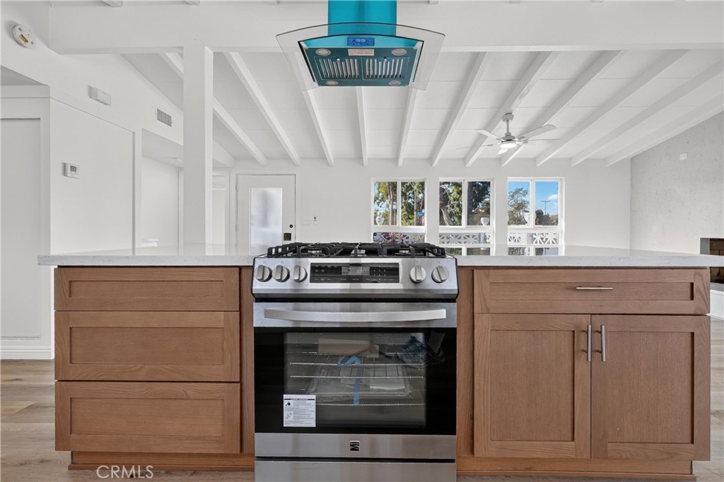 Island - 2381 W Transit, Anaheim CA 92804 - photo 19