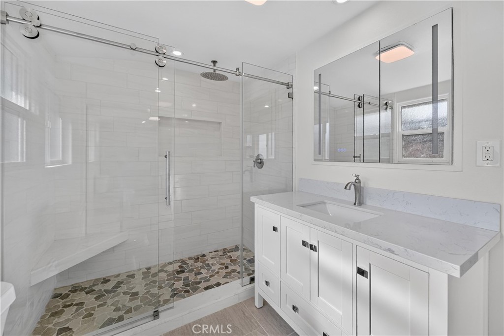 Master bathroom - 2381 W Transit, Anaheim CA 92804 - photo 34