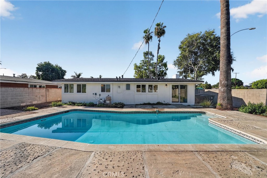 2381 W Transit, Anaheim CA 92804 - photo 38