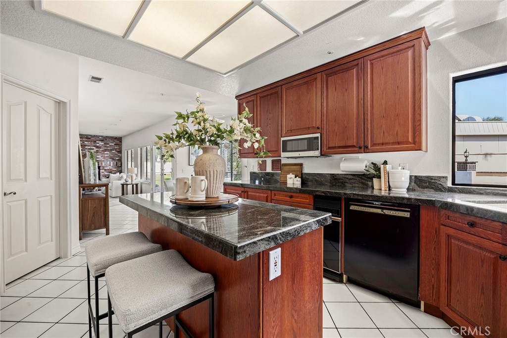 240 S Willowcreek Lane, Anaheim CA 92808 - photo 11