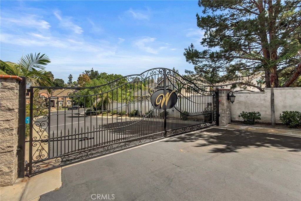 240 S Willowcreek Lane, Anaheim CA 92808 - photo 57