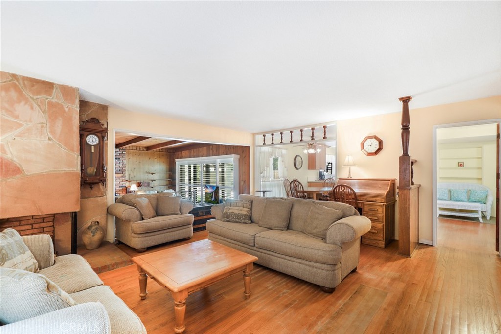 2439 E Paradise Road, Anaheim CA 92806 - photo 4