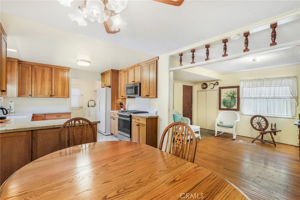 2439 E Paradise Road, Anaheim CA 92806 - photo 14