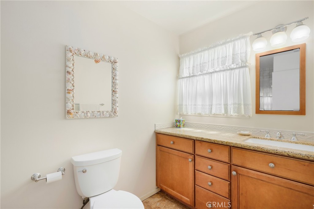 2439 E Paradise Road, Anaheim CA 92806 - photo 28